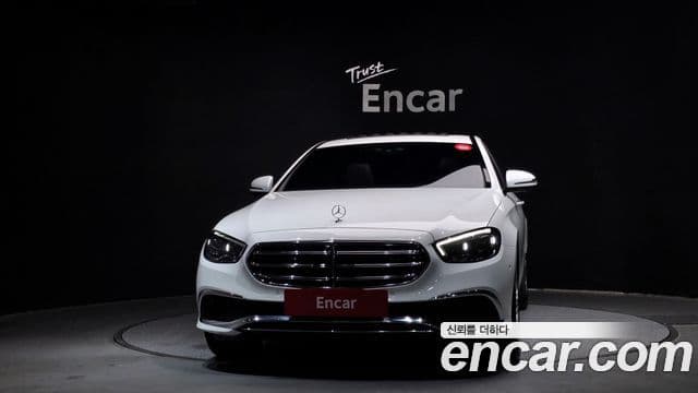 Mercedes-Benz E-Class 2023 — Şəkil 11/20