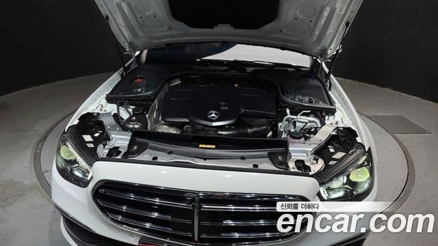 Mercedes-Benz E-Class 2023 — Şəkil 14/20
