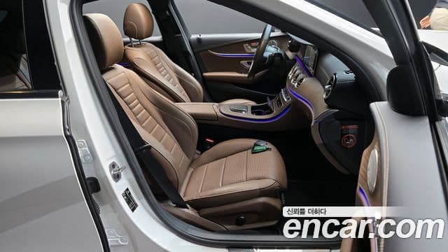 Mercedes-Benz E-Class 2023 — Şəkil 12/20