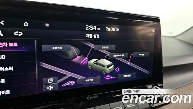 Kia Seltos 2022 — ფოტო 16/20