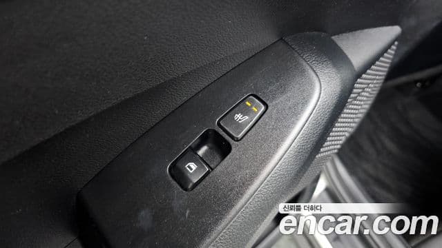 Kia Seltos 2022 — ფოტო 18/20
