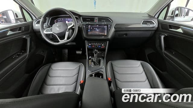 Volkswagen Tiguan 2024 — ფოტო 7/20