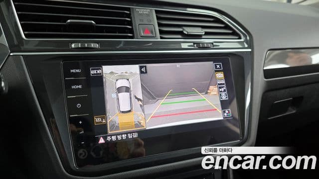 Volkswagen Tiguan 2024 — ფოტო 15/20