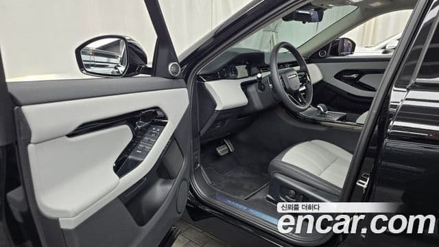 Land Rover Range Rover Evoque 2025 — ფოტო 10/20