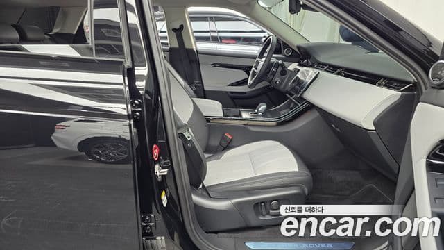 Land Rover Range Rover Evoque 2025 — ფოტო 11/20