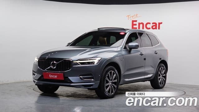 Volvo XC60 2020 — ფოტო 5/20