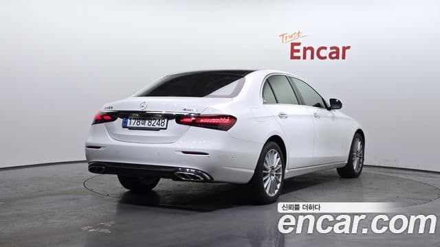 Mercedes-Benz E-Class 2020 — ფოტო 2/20