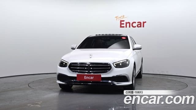 Mercedes-Benz E-Class 2020 — ფოტო 3/20