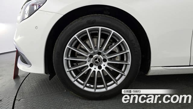 Mercedes-Benz E-Class 2020 — фото 5 из 20