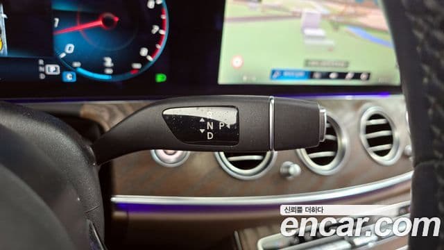 Mercedes-Benz E-Class 2020 — ფოტო 9/20