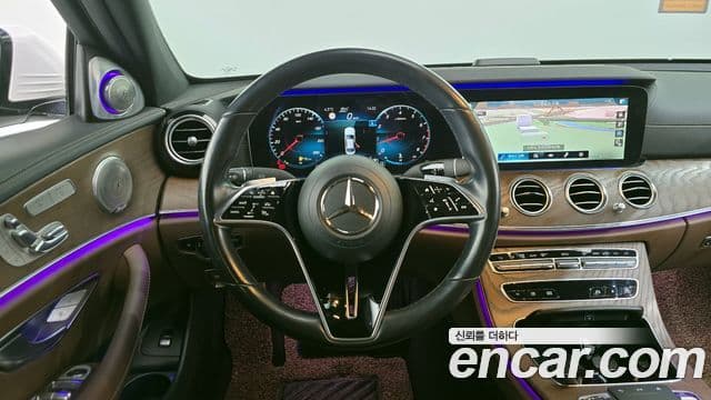 Mercedes-Benz E-Class 2020 — ფოტო 13/20