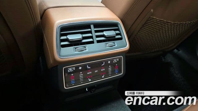 Audi A6 2019 — ფოტო 17/20