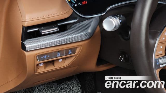 Genesis Electrified G80 2023 — ფოტო 14/20