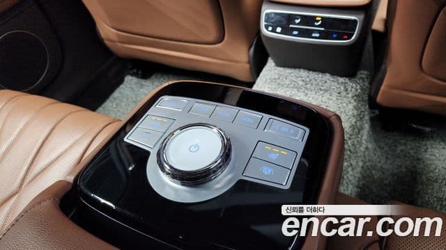 Genesis Electrified G80 2023 — ფოტო 19/20