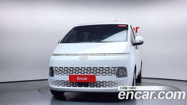 Hyundai Staria 2023 — ფოტო 3/20
