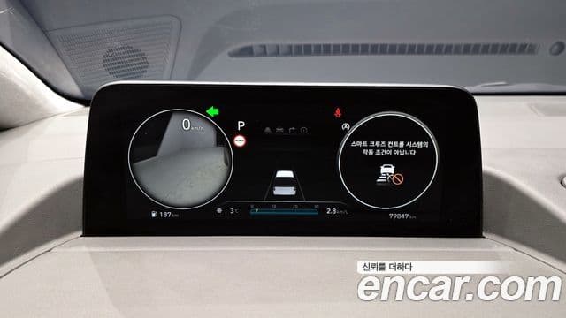 Hyundai Staria 2023 — Фото 8/20