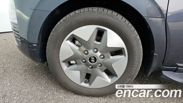 Hyundai Staria 2024 — ფოტო 5/20