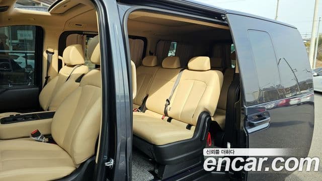 Hyundai Staria 2024 — ფოტო 12/20