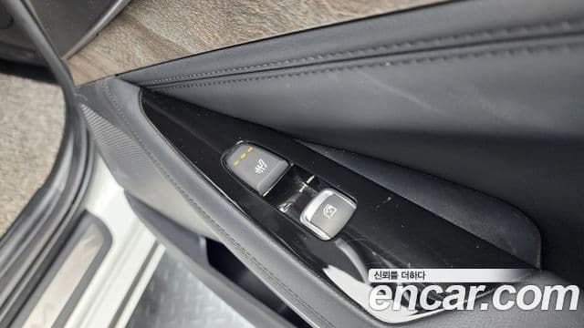 Kia K8 2021 — Photo 11/20