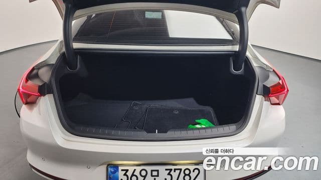 Kia K8 2021 — Photo 5/20