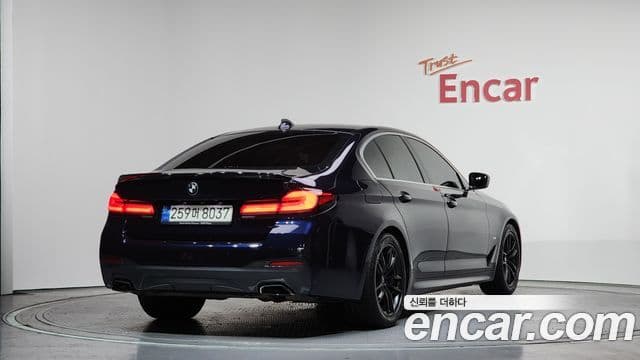 BMW 5 Series 2021 — Photo 13/20