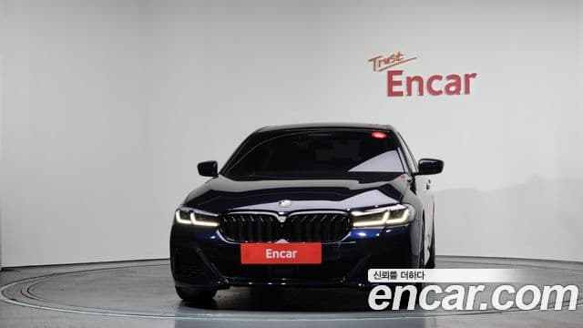 BMW 5 Series 2021 — Photo 16/20