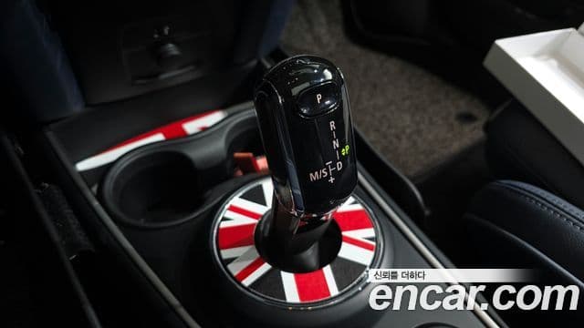 Mini Cooper S Countryman 2022 — ფოტო 9/20