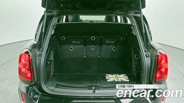 Mini Cooper S Countryman 2022 — ფოტო 20/20