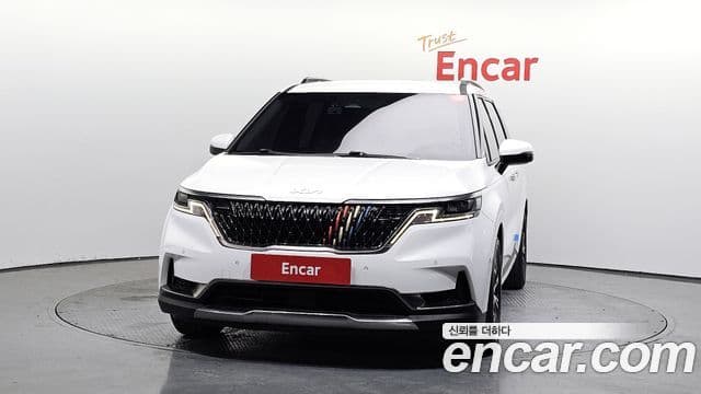 Kia Carnival 2022 — Фото 3/20