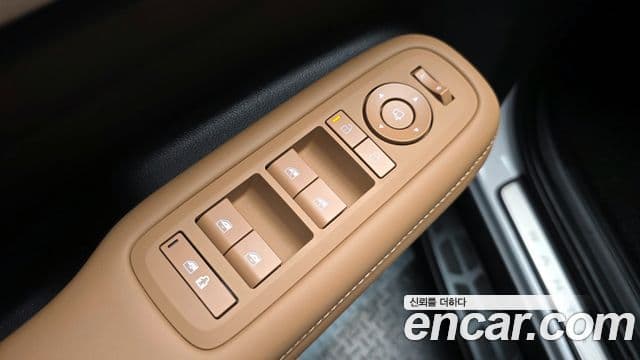 Hyundai Santa Fe 2025 — ფოტო 14/20