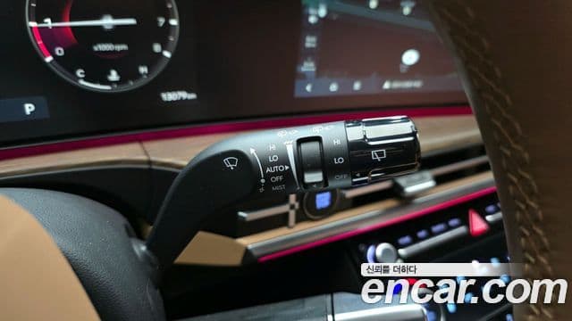 Hyundai Santa Fe 2025 — Photo 18/20