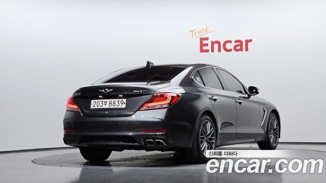 Genesis G70 2018 — ფოტო 13/20