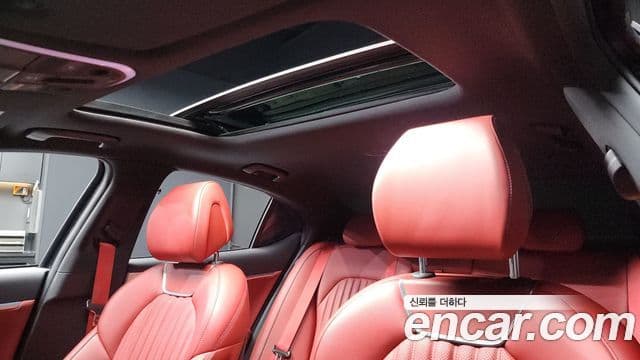 Genesis G70 2022 — Şəkil 18/20