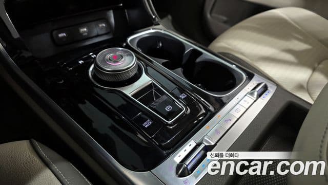 Kia Carnival 2023 — Фото 9/20