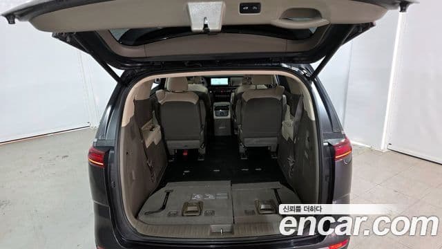 Kia Carnival 2023 — Фото 20/20