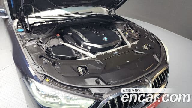BMW 8 Series 2021 — Şəkil 13/20