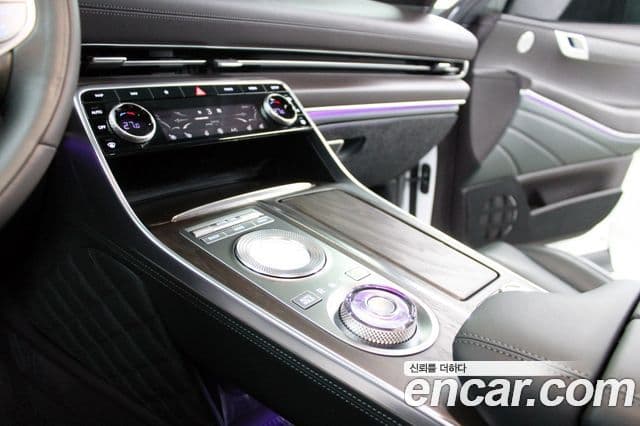 Genesis GV80 2020 — Photo 2/20