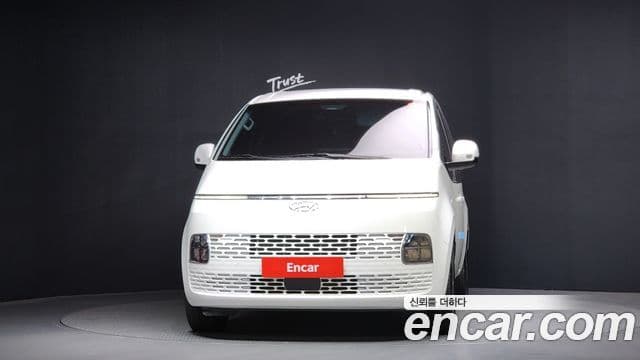 Hyundai Staria 2023 — Şəkil 3/20