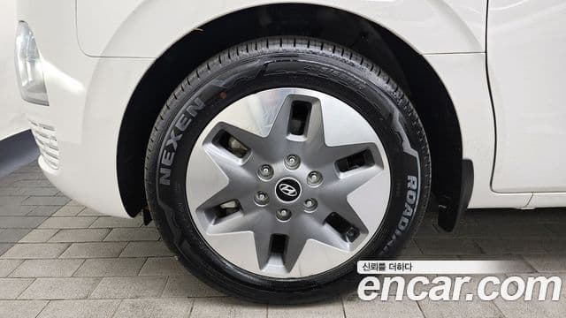 Hyundai Staria 2023 — Şəkil 5/20