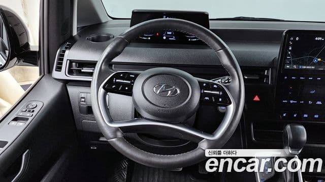 Hyundai Staria 2023 — Şəkil 13/20