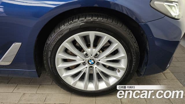 BMW 5 Series 2021 — Şəkil 5/20