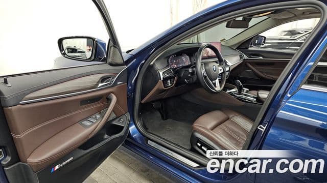 BMW 5 Series 2021 — Şəkil 10/20