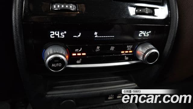 BMW 5 Series 2021 — Şəkil 19/20