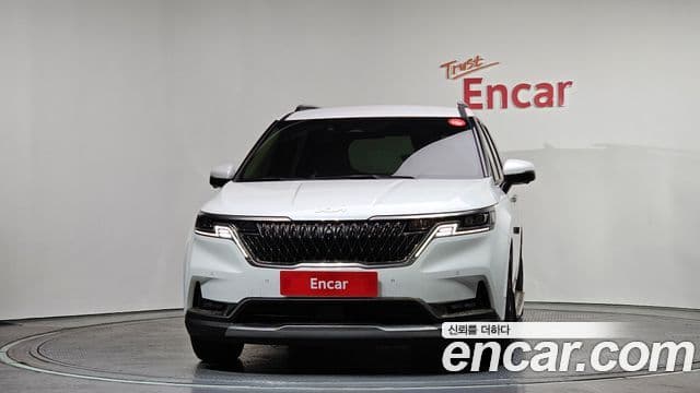 Kia Carnival 2022 — ფოტო 3/20