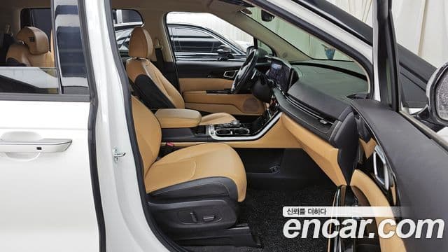 Kia Carnival 2022 — ფოტო 11/20