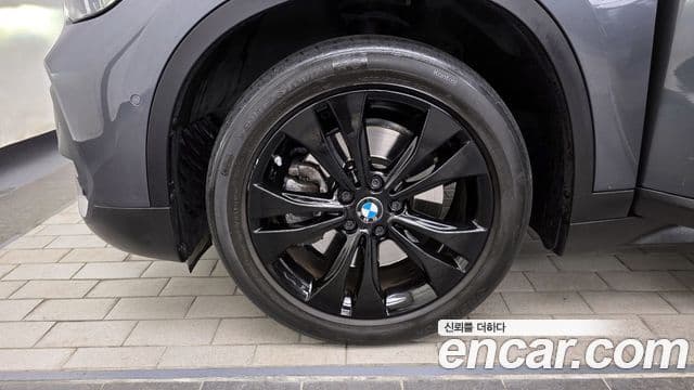 BMW X1 2020 — ფოტო 5/20