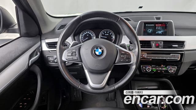 BMW X1 2020 — ფოტო 13/20