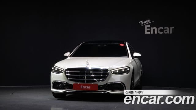 Mercedes-Benz S-Class 2022 — Photo 14/20