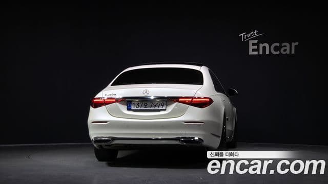 Mercedes-Benz S-Class 2022 — Photo 18/20