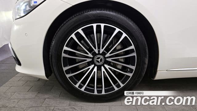 Mercedes-Benz S-Class 2022 — Photo 5/20